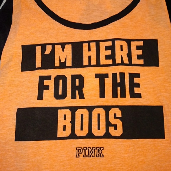 PINK VS "I'm here for the boos" tank small - Picture 3 of 3